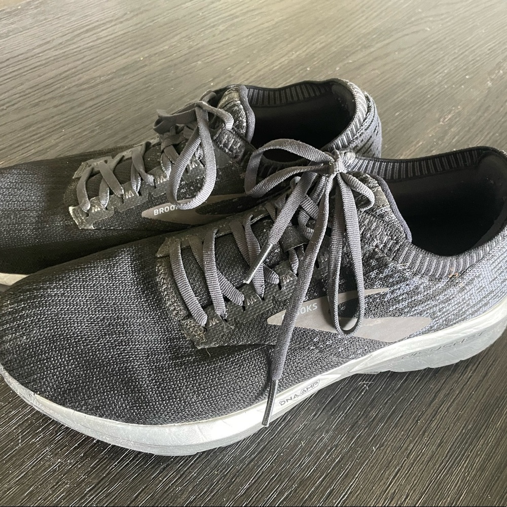 Brooks Ricochet running shoe